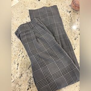 Old Navy black plaid trousers XS